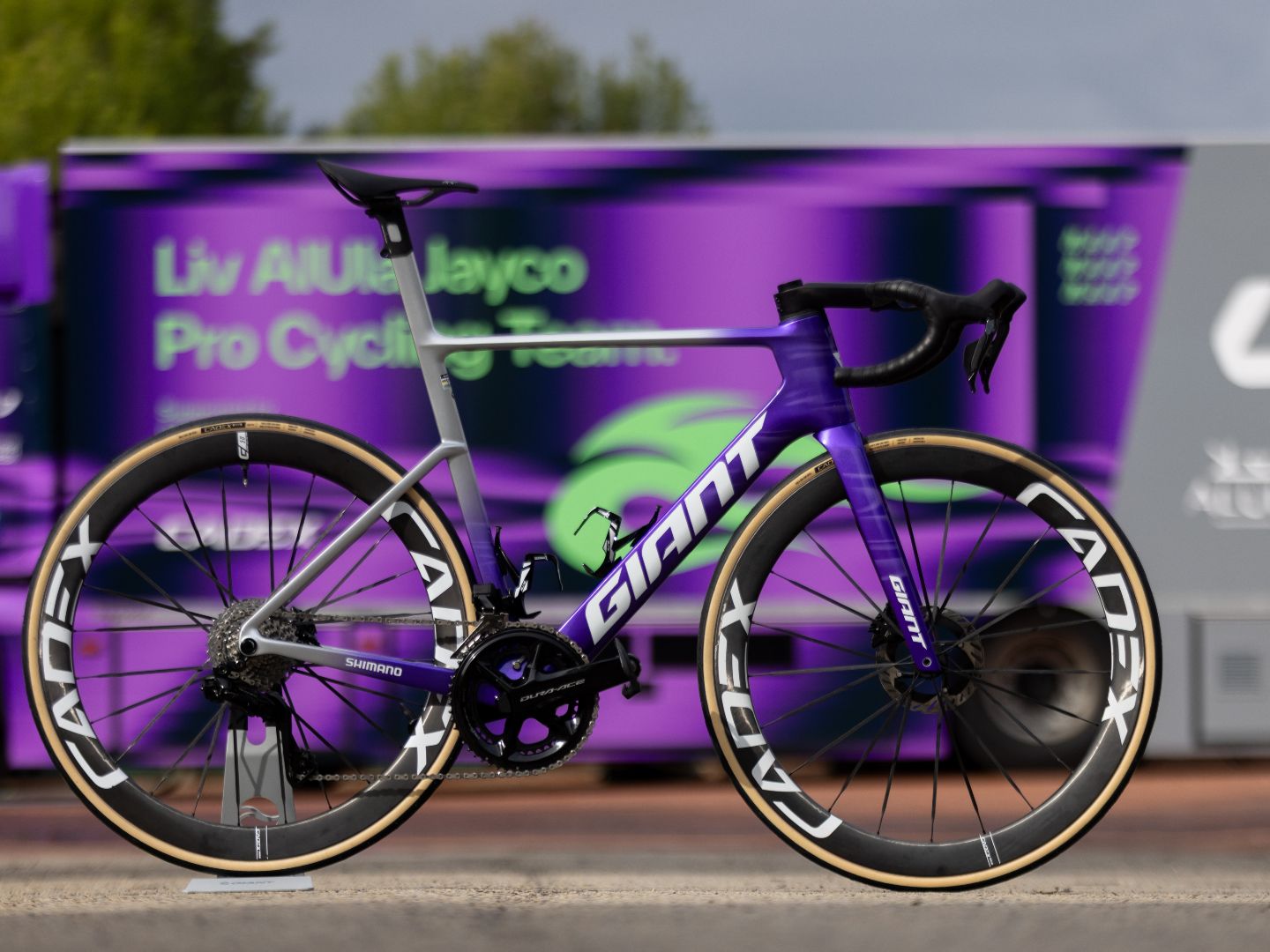 Giant's new stiffer, lighter, faster Propel makes the UCI weight