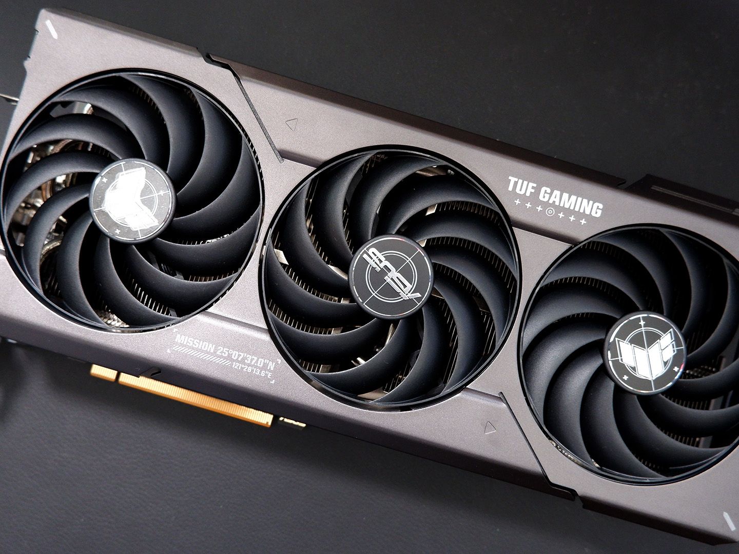 Asus Radeon RX 7800 XT TUF Gaming OC Edition review | PC Gamer