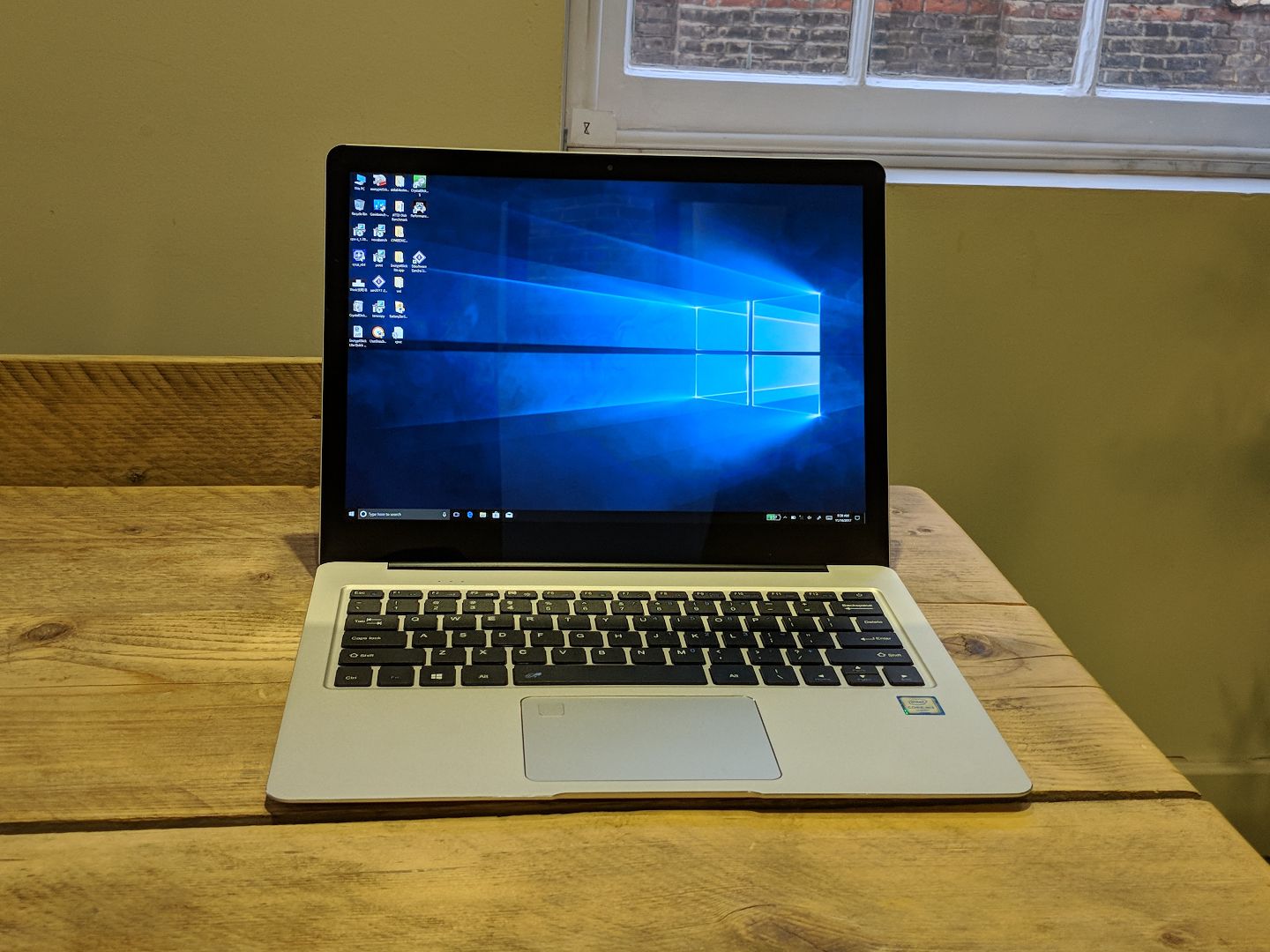 【美品】【高精細タッチディスプレイ】CUBE Thinker i35　ノートPC hq720.jpg?sqp=-