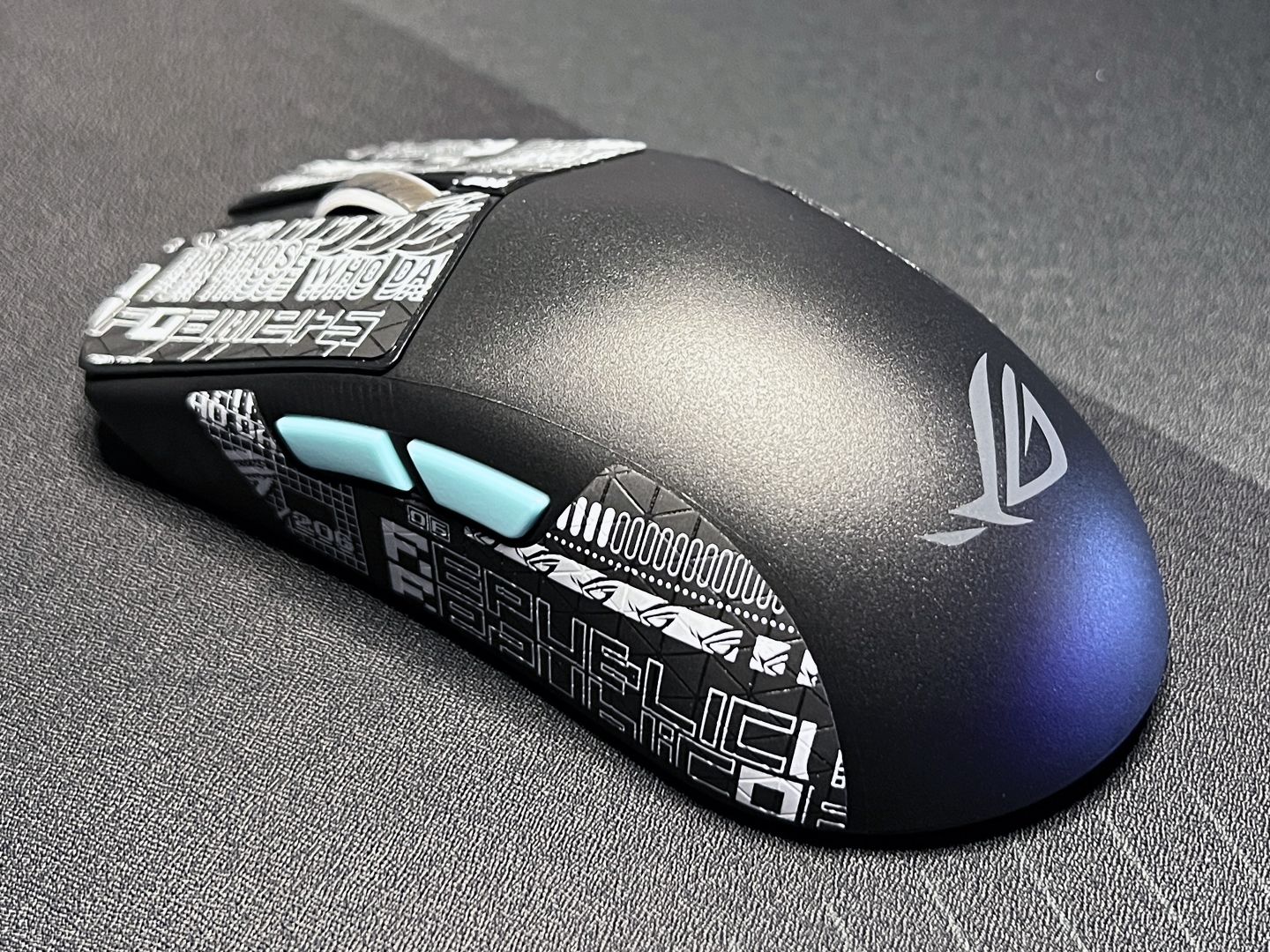 Asus ROG Harpe Ace Aim Lab Edition Review: Super Light | Tom's