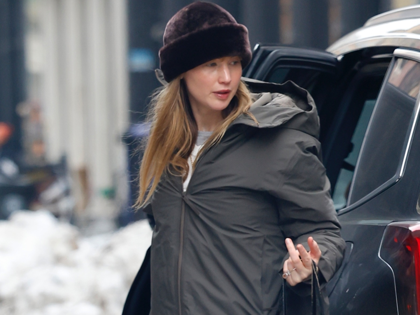Jennifer Lawrence's Shortcut to Elevating Her Winter Parka and