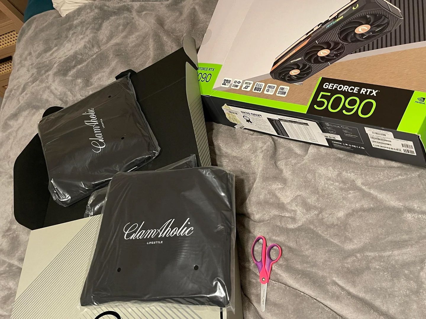 Dude, where's my GPU? — Micro Center customer gets backpack