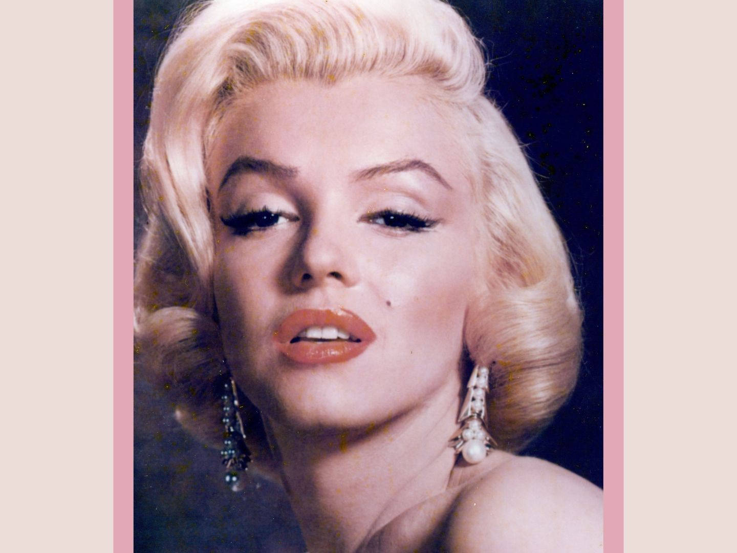 Monroe Blonde Deep Essence Masks 2パック モンローブロンド Blonde
