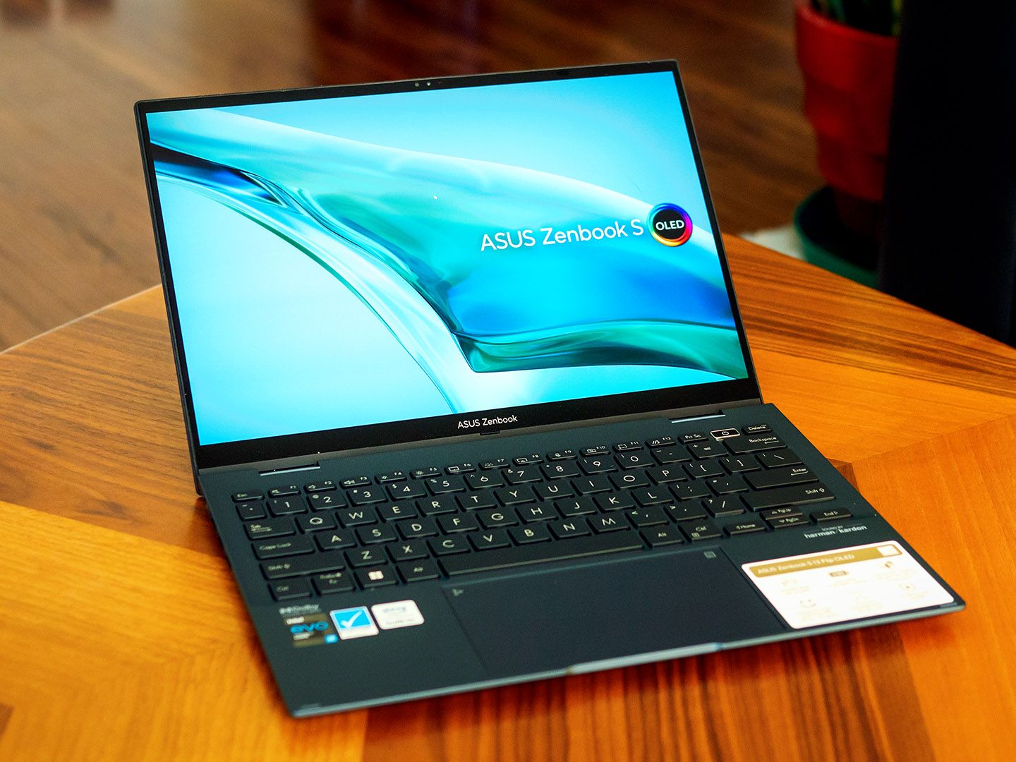 【まだまだ現役！】ASUS ZenBook Flip S まだまだ現役！】ASUS ZenBook Flip S