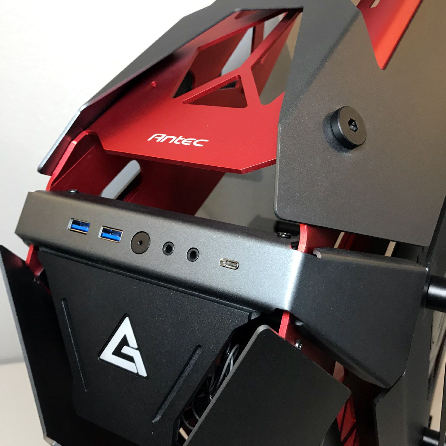 Antec Torque Case Review: Pretty Vacant - Tom's Hardware | Tom's