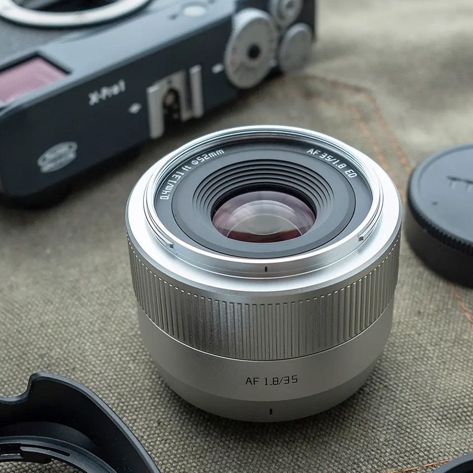 This new silver 35mm lens is making me want a Fujifilm X-Pro1 or