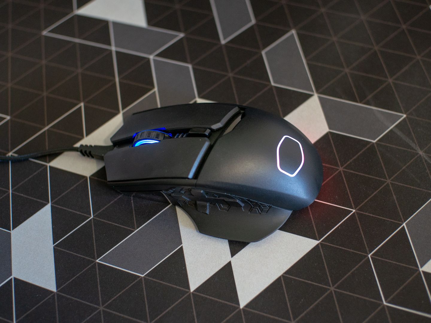 Cooler Master MM830 gaming mouse review | TechRadar
