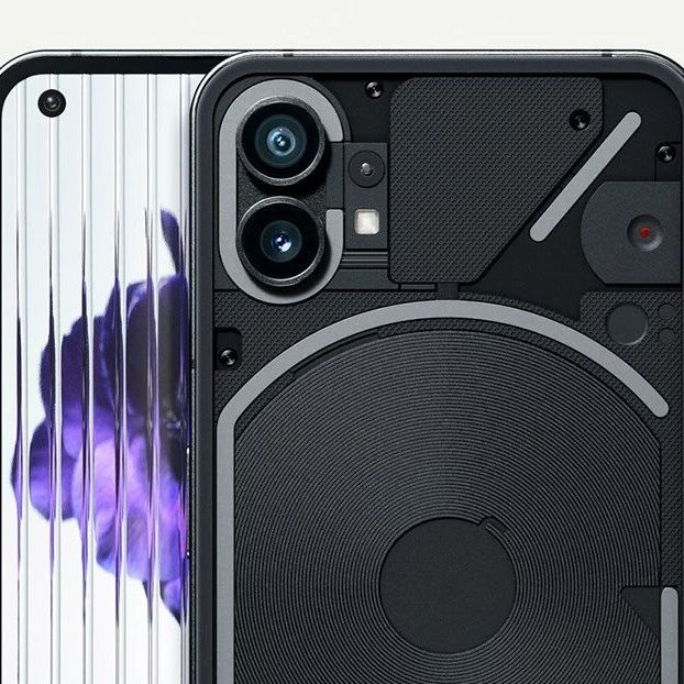 Nothing phone (1) is powered by the Snapdragon 778G+, black