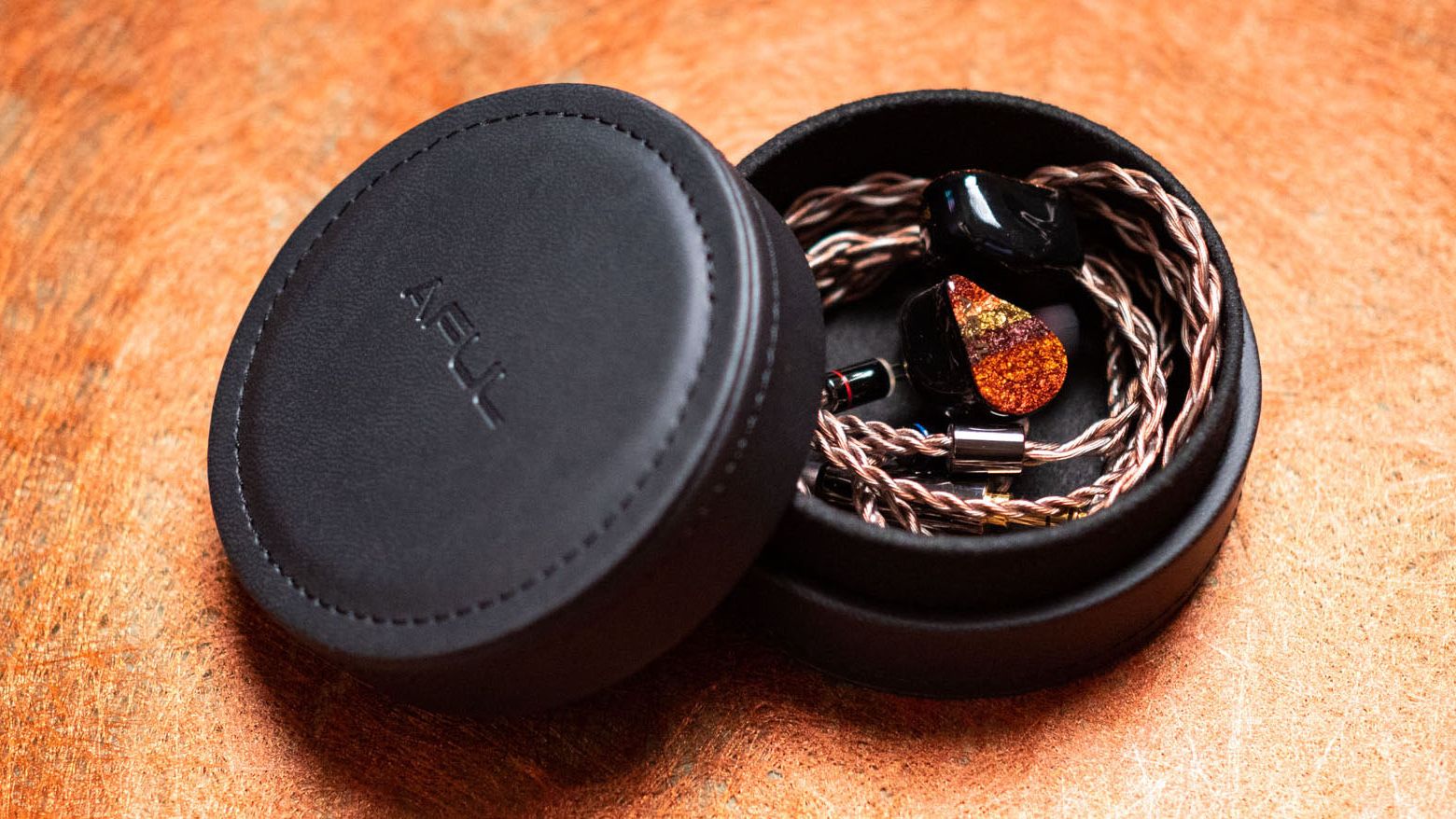 桜　　AFUL Performer 8 AFUL Performer8 1DD+7BA Hybrid IEMs — HiFiGo