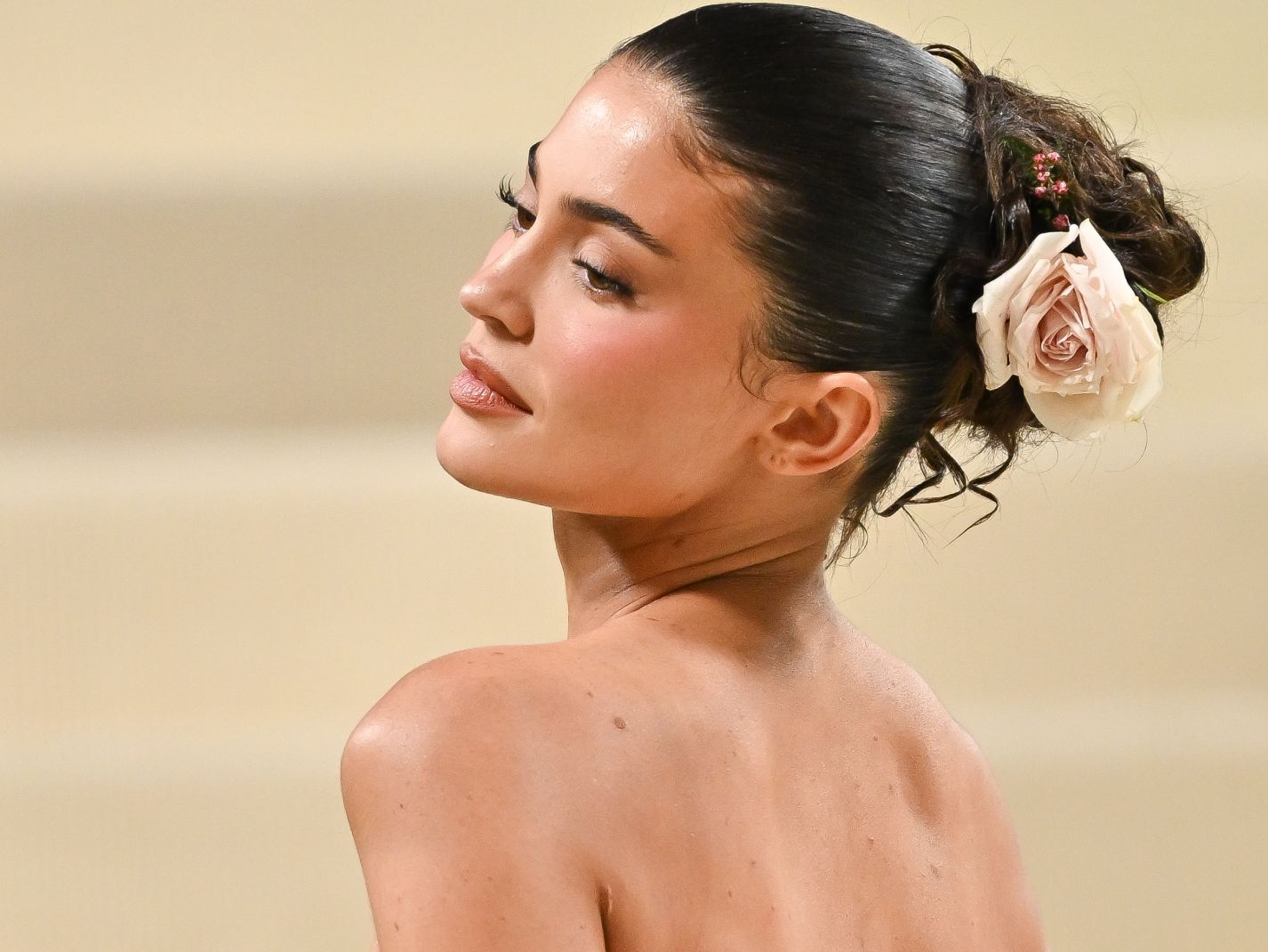 kylie jenner stuns in a new backless mini-dress. Rooftop Mini Dress Black Kylie Jenner Shows Major Skin