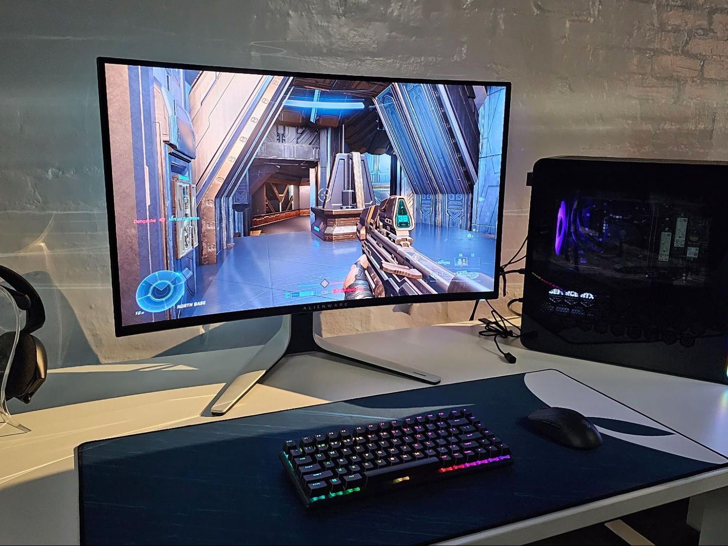 ALIENWARE モニター　AW3225QF Alienware AW3225QF OLED 4K gaming monitor review: Stunning