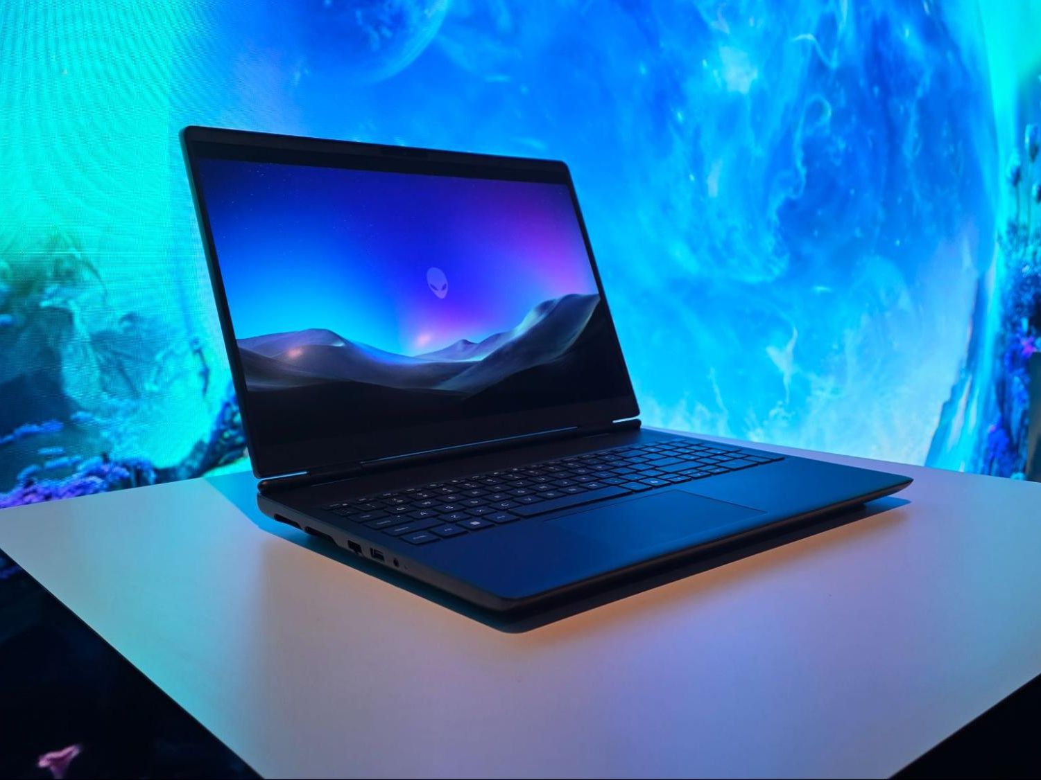 Alienware Laptop Screen Goes Black