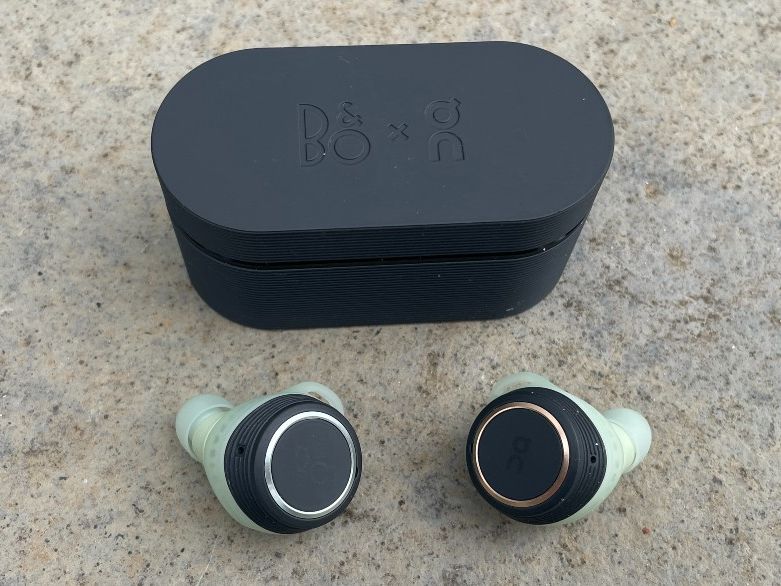 イヤホン Beoplay E8 Sport Black Bang & Olufsen Beoplay E8 Sport Headphone Review - Consumer