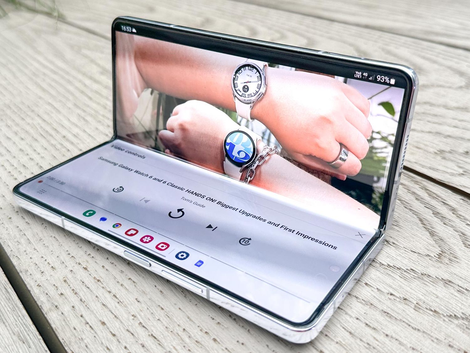 Galaxy Z Fold 6& Galaxy Watch4 セット samsung-galaxy-z-fold-6-and-