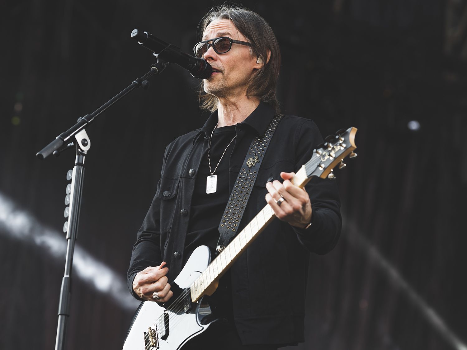 Myles Kennedy names his “secret sauce” guitar pedal | Guitar World