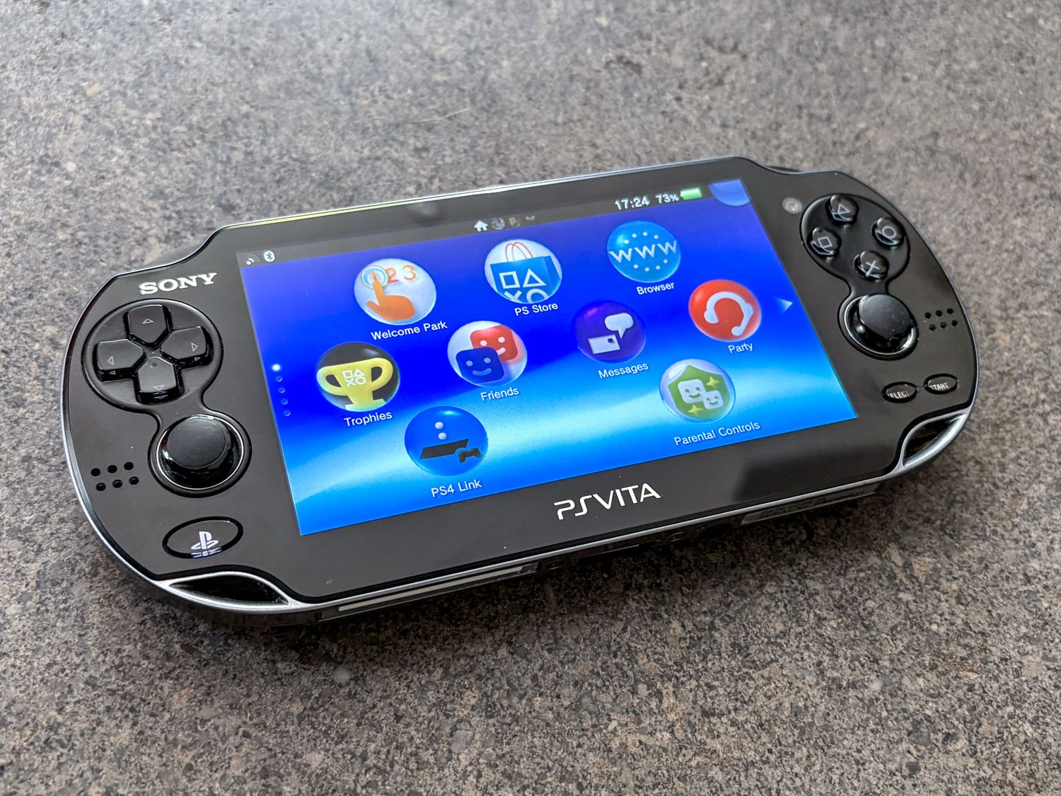 Switch 2 size compared to Vita 2000 : r/NintendoSwitch2