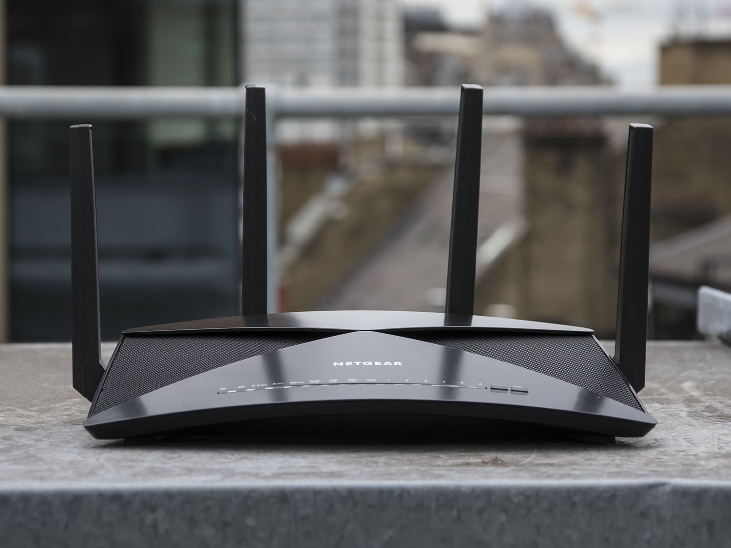 Netgear R9000 Nighthawk X10 review: Sleek and speedy | IT Pro