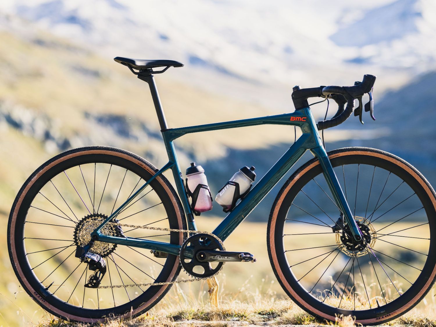 bianchi e road bike 2019 Oltre XR3 *The product image is for illustrative purposes only Tested: Bianchi Aria e-Road -