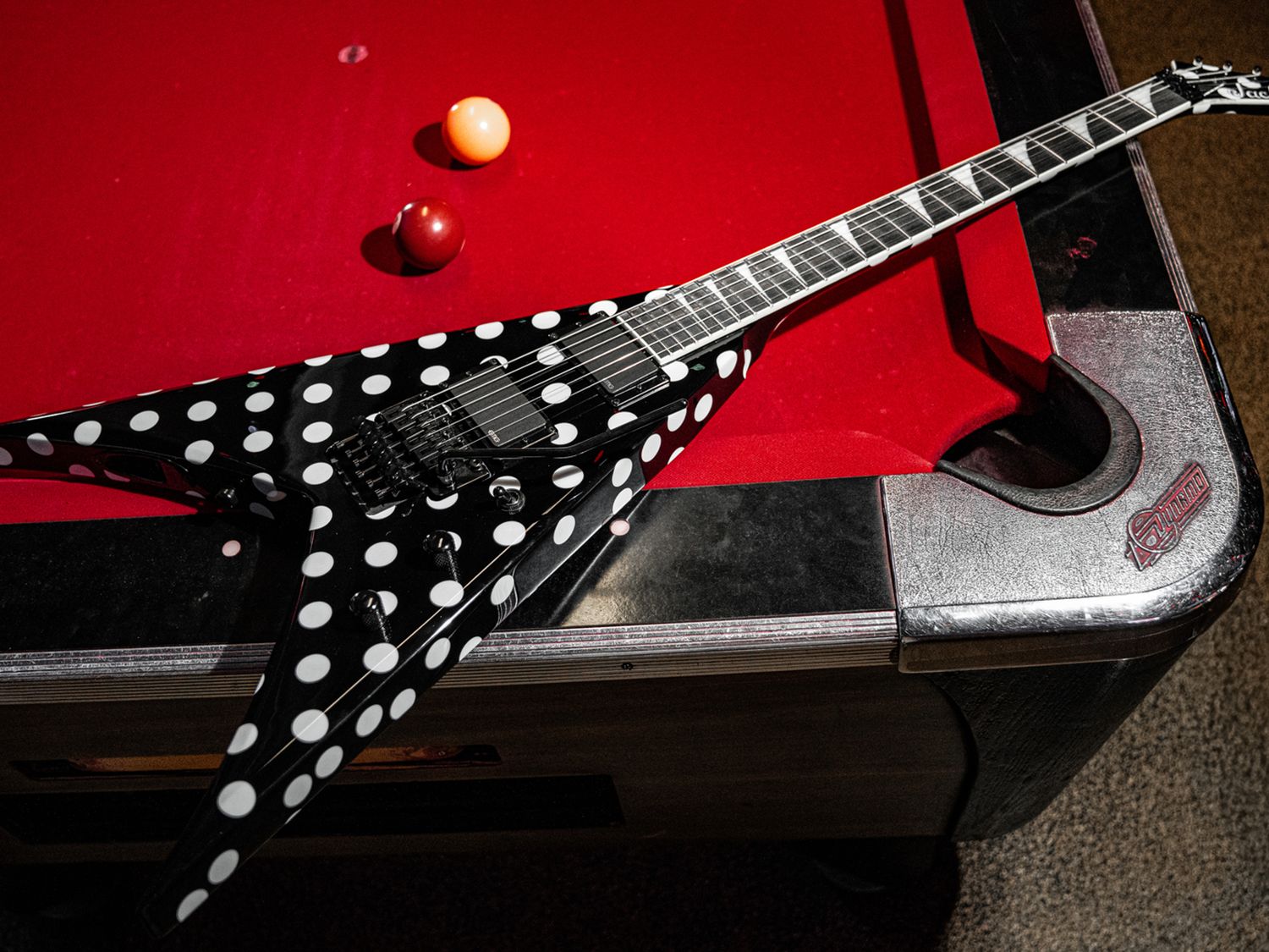 ギタリストguitarist ギターguitar CD35枚 Phil Demmel's Jackson King V pays tribute to Randy Rhoads | Guitar