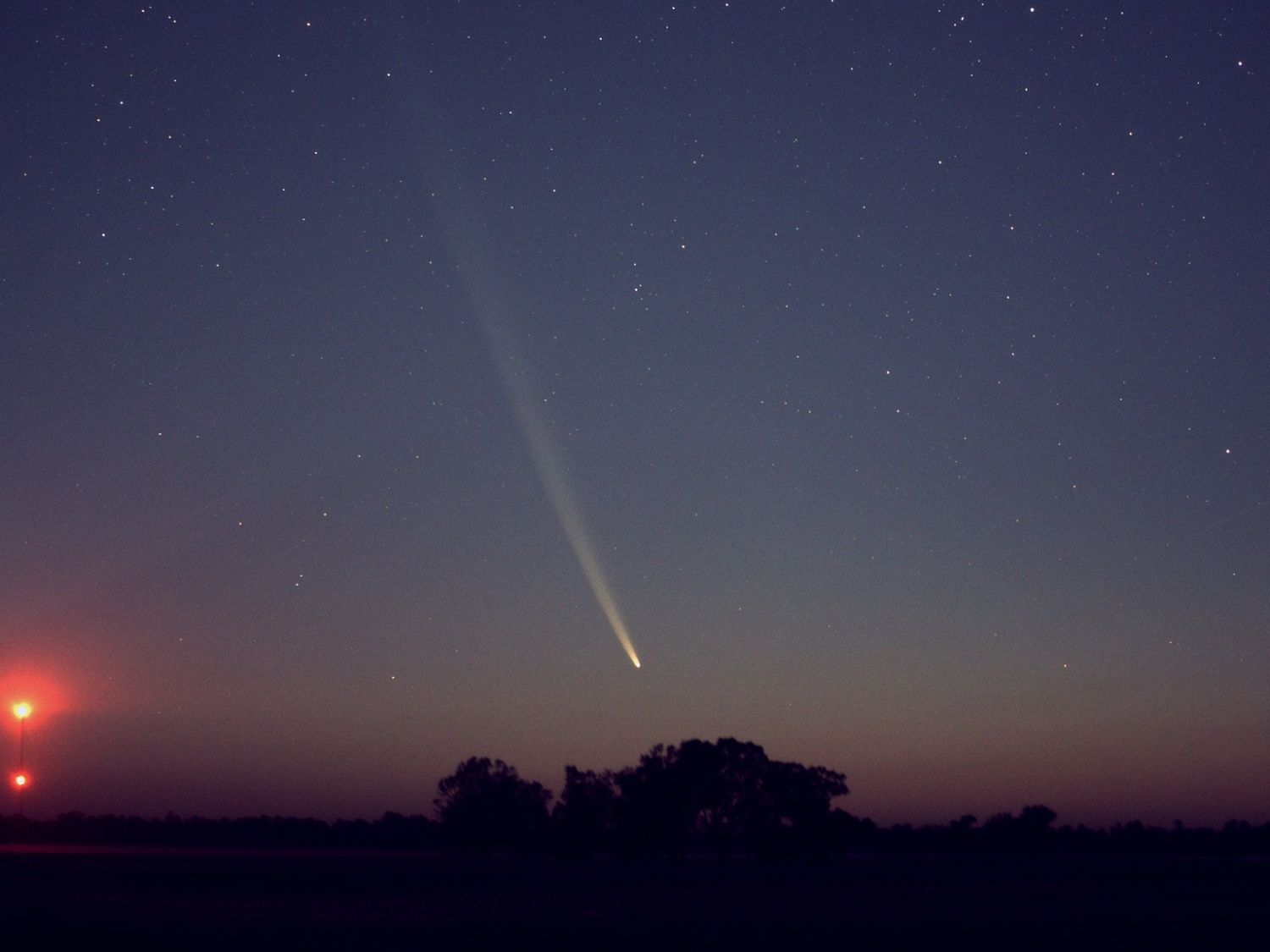 The dazzling Comet Tsuchinshan-ATLAS is emerging in the