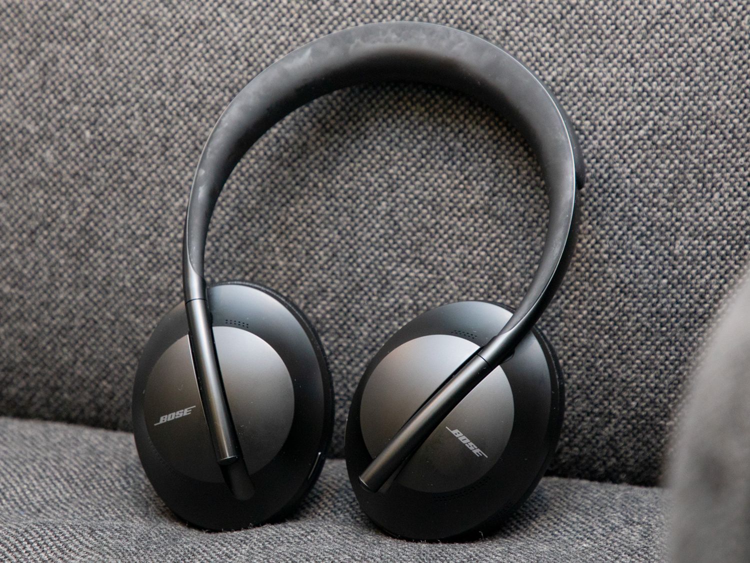 Bose 700 Noise Cancelling Headphones Bl… nPJAtkEJMUwNpSs3yuLcRg.jpg