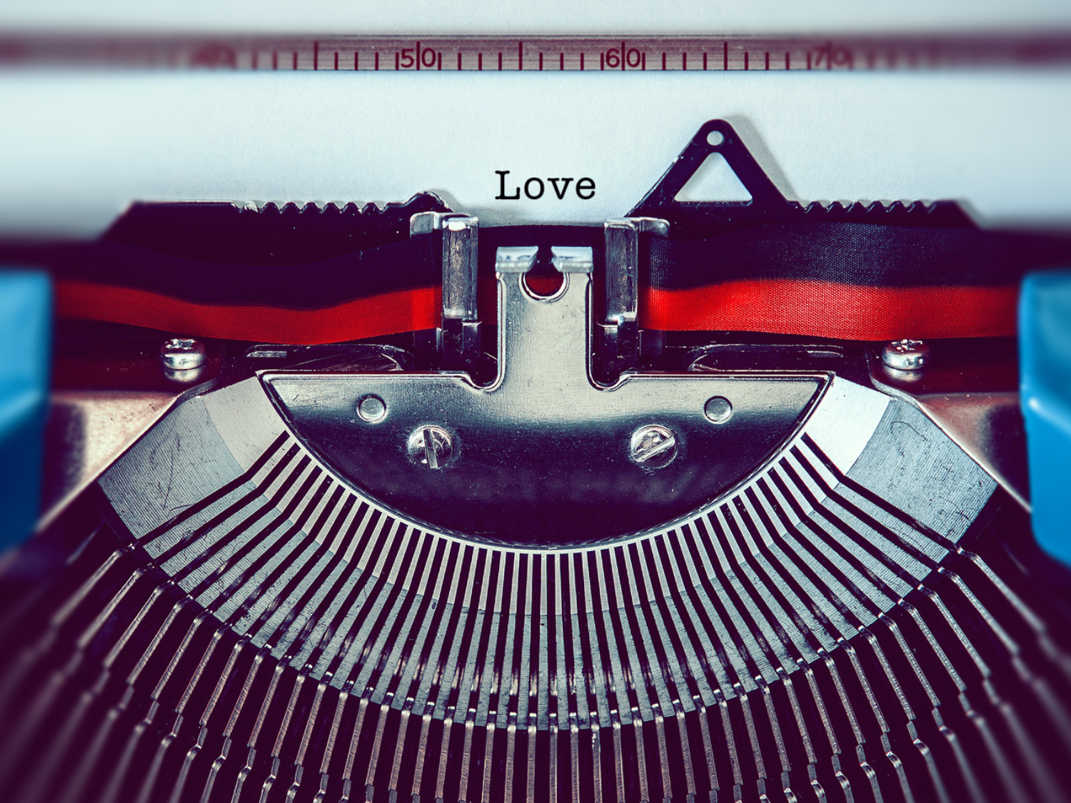 Love poems: 21 romantic classics | The Week, image size:1500x1125