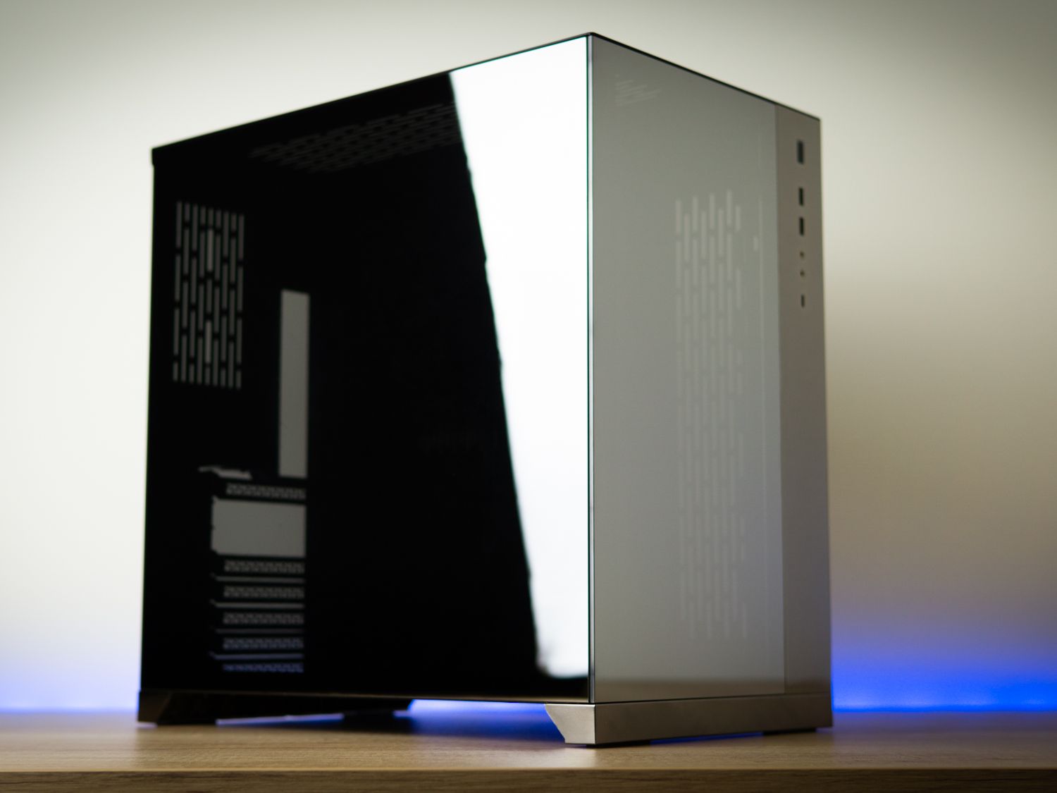 PCパーツ O11 DYNAMIC SPACE GREY SPECIAL EDITION Lian Li and PCMR Collaborate on O11 Dynamic Space Grey