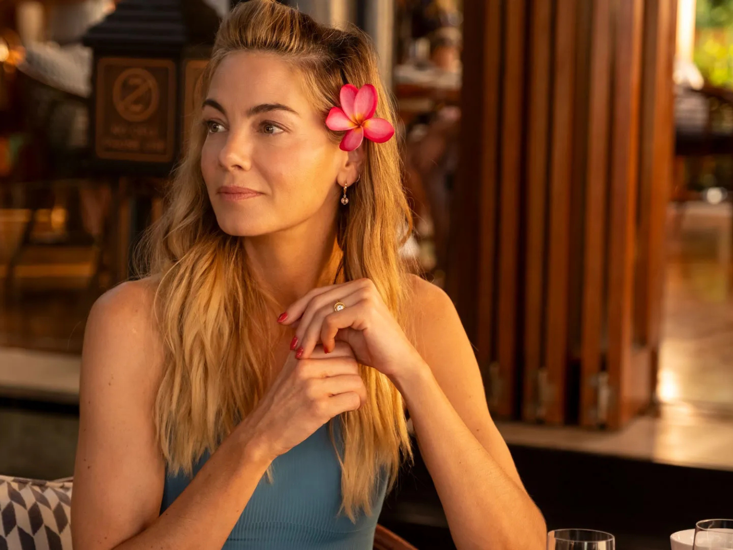 Here's How To Get 'Holiday Hair'—Inspired By The White Lotus