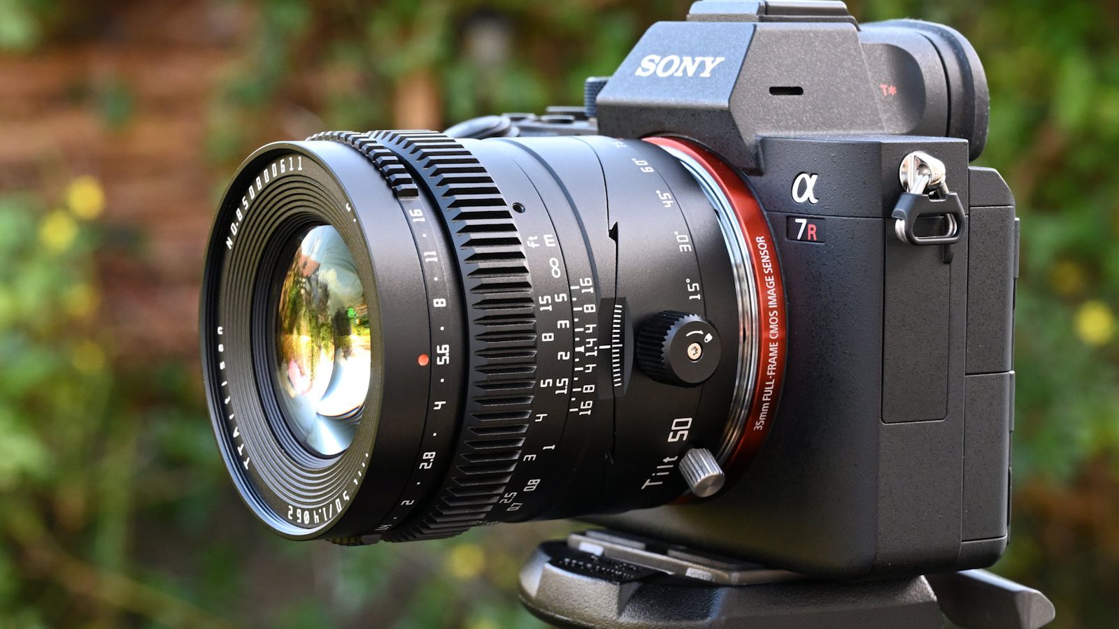 TTArtisan Tilt 50mm F1.4 L ＋ CLOSE-UP Amazon.com : TTArtisan Tilt 50mm f1.4 Lens Full Frame Manual