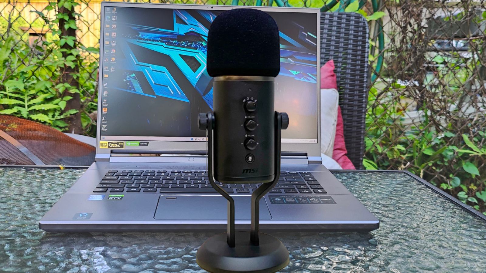 MSI GV60 Streaming USB mic review | Laptop Mag