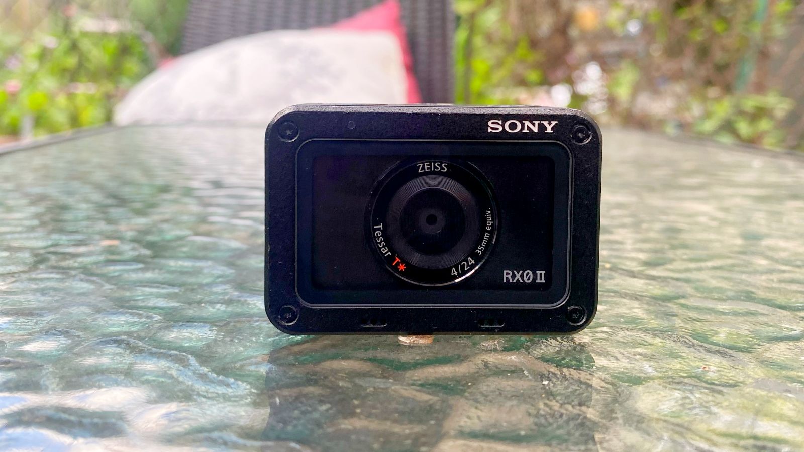 SONY ソニー RX0 ★元箱付き・比較的美品★ 触ってきました「ソニーRX0」 - デジカメ Watch