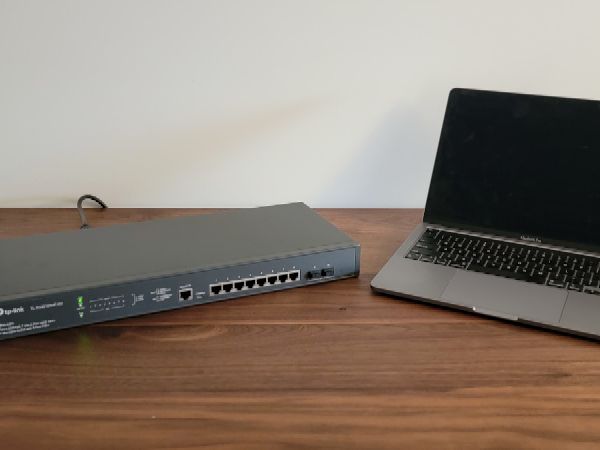 TP-Link TL-SG3210XHP-M2 | TechRadar