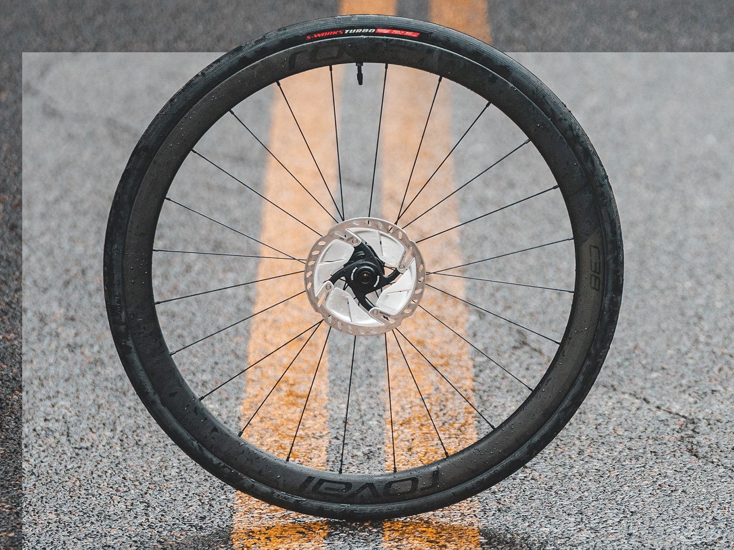 Roval C38ホイール Roval Rapide C38 Disc Wheelset | Strictly Bicycles