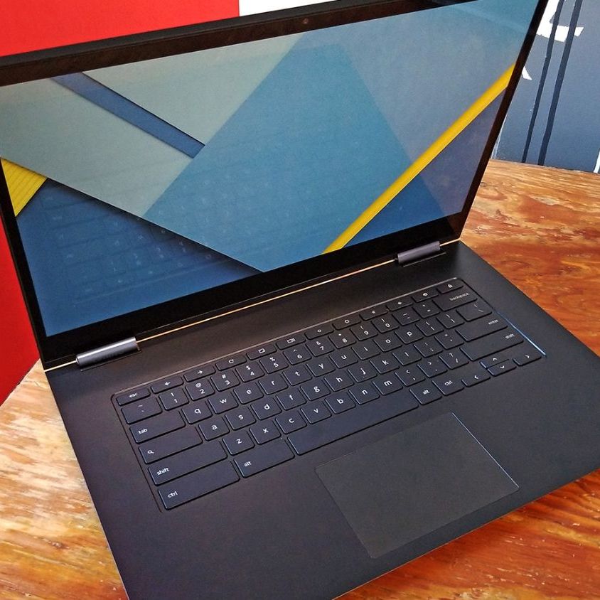 Lenovo Debuts $750 Yoga Chromebook to Take on Pixelbook | Laptop Mag