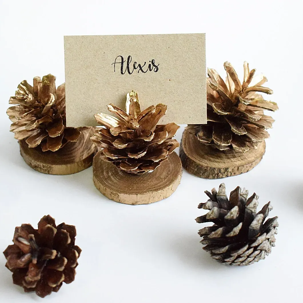 pine cone name card holder