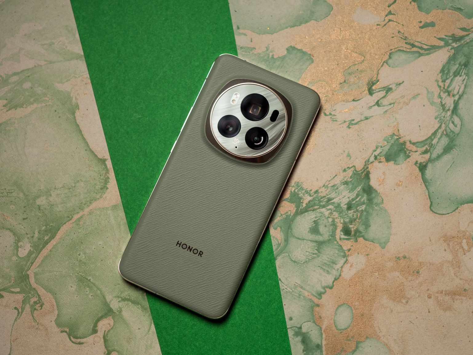 HONOR Magic 6 16 256 バテリー　１００％ 充電器付き HONOR Magic 6 16 256 バテリー 100％ 充電器付き HONOR Magic 6 16 256