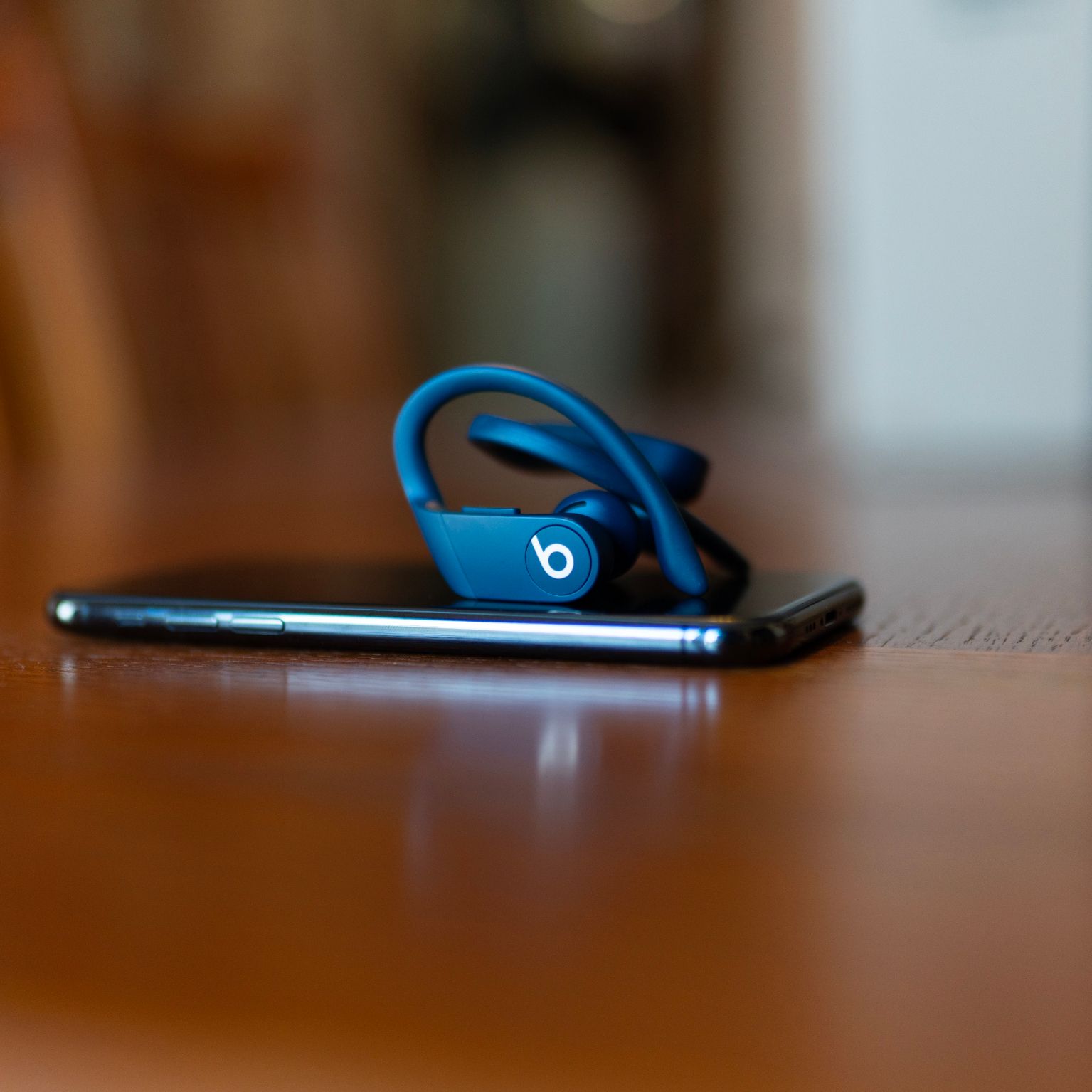 未開封　POWERBEATS PRO ネイビー Restored Beats by Dr. Dre Powerbeats Pro True Wireless