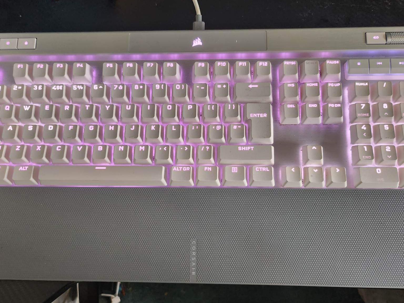 Corsair K70 PRO RGB WHITE OPX軸 Amazon | CORSAIR K70 RGB PRO WHITE ホワイト ゲーミングキーボード
