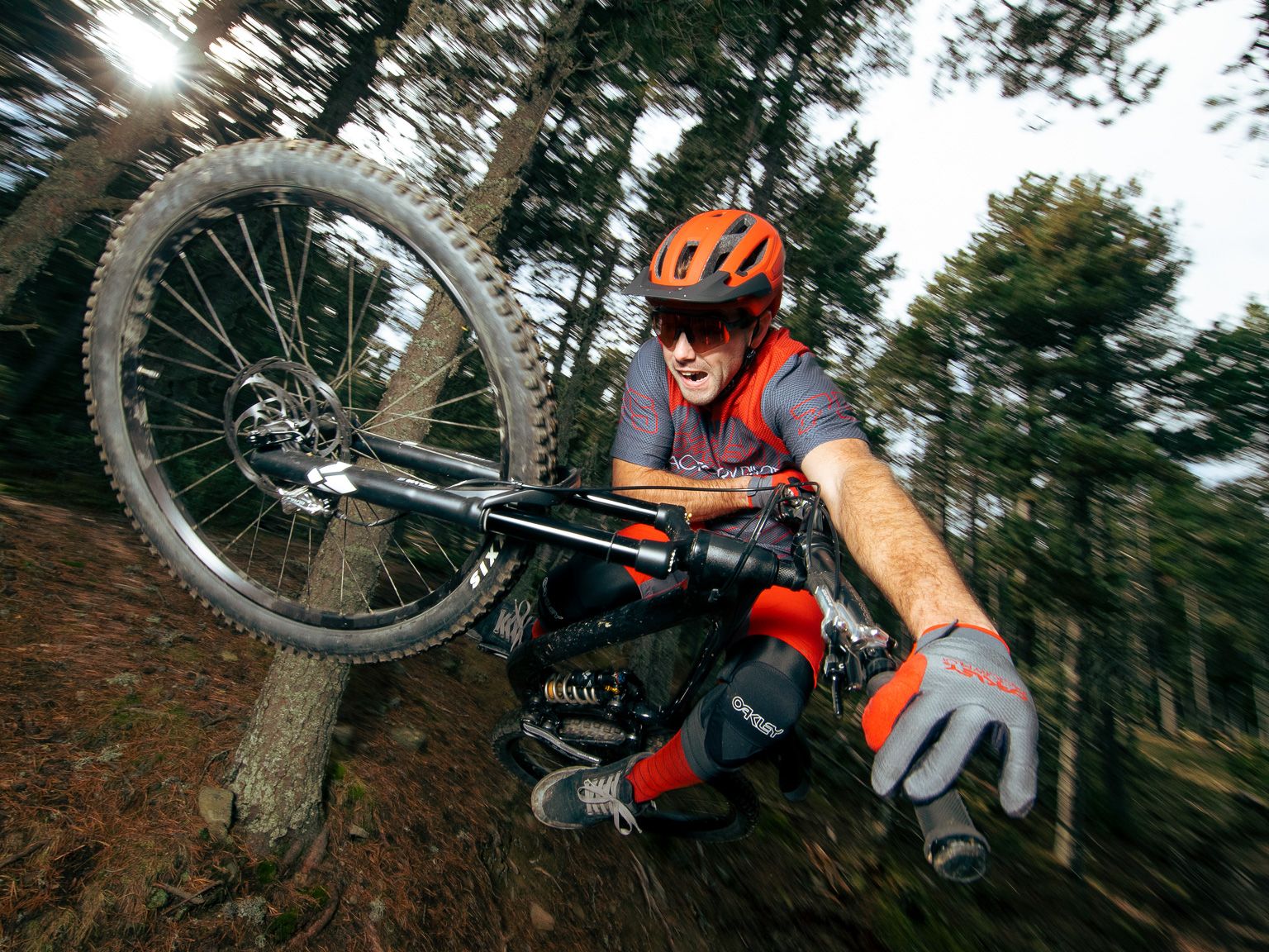 The new Oakley 2023 collection has an all new MTB and gravel