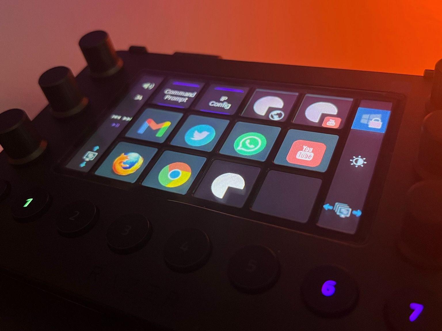 RAZER STREAM CONTROLLER Loupedeck Live 【公式通販】