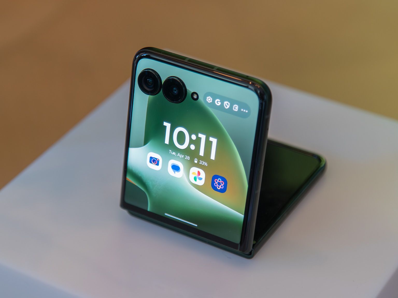 Motorola Razr Plus 2026 vs. Razr Plus 2025: Differences you can't