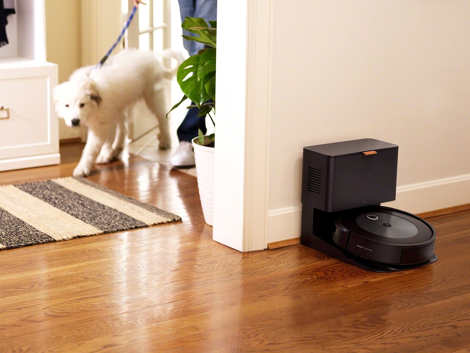 iRobot Roomba j7+ robot vacuum review | Homes and Gardens