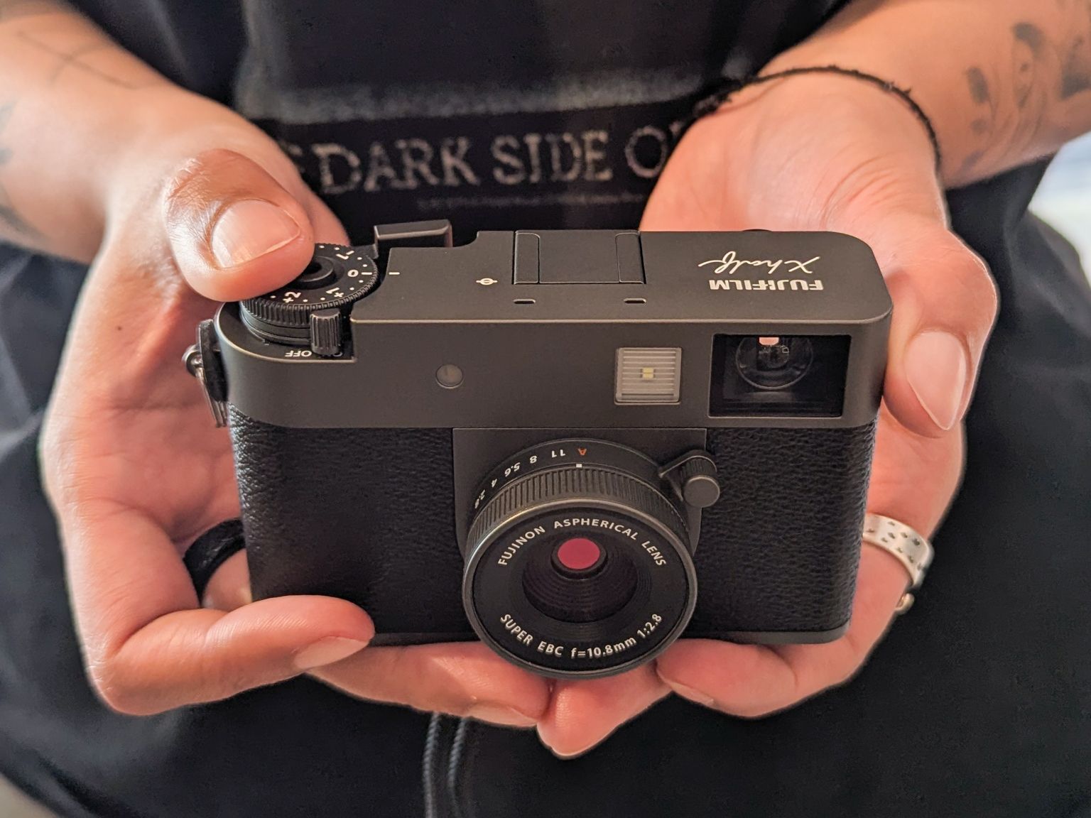 Fujifilm xhalf チャコールグレー Fujifilm Xハーフ チャコールグレー Fujifilm xhalf チャコールグレー