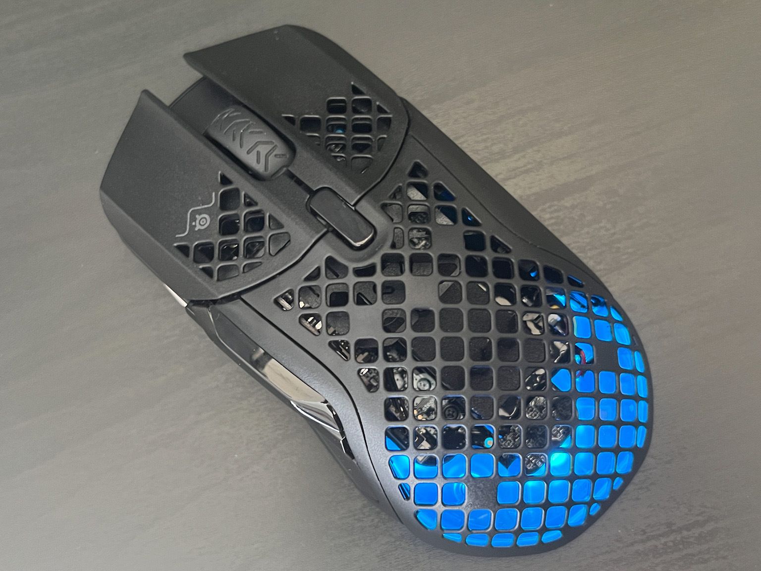 美品 SteelSeries AEROX 5 WIRELESS bYRNfTkc5wrxPUUyrKWw4H.jpg