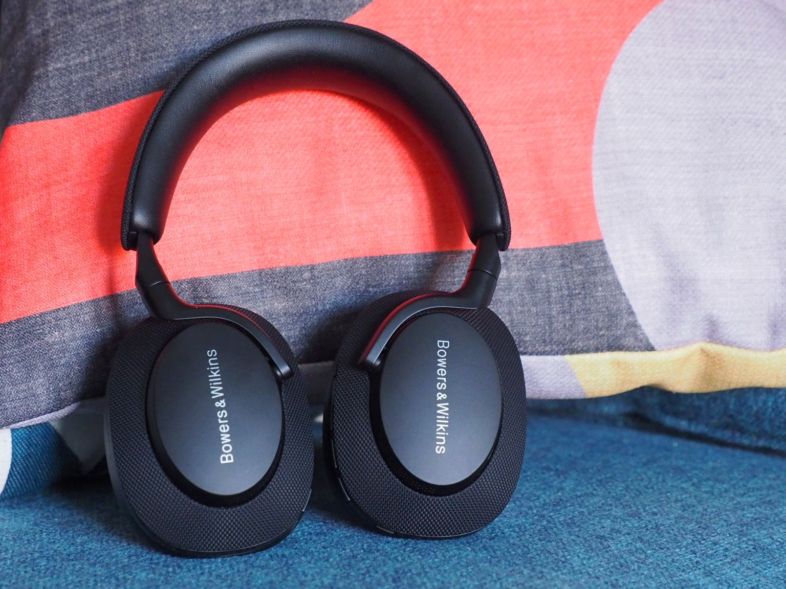 Amazon.com: Bowers & Wilkins Px7 S2e Over-Ear Headphones