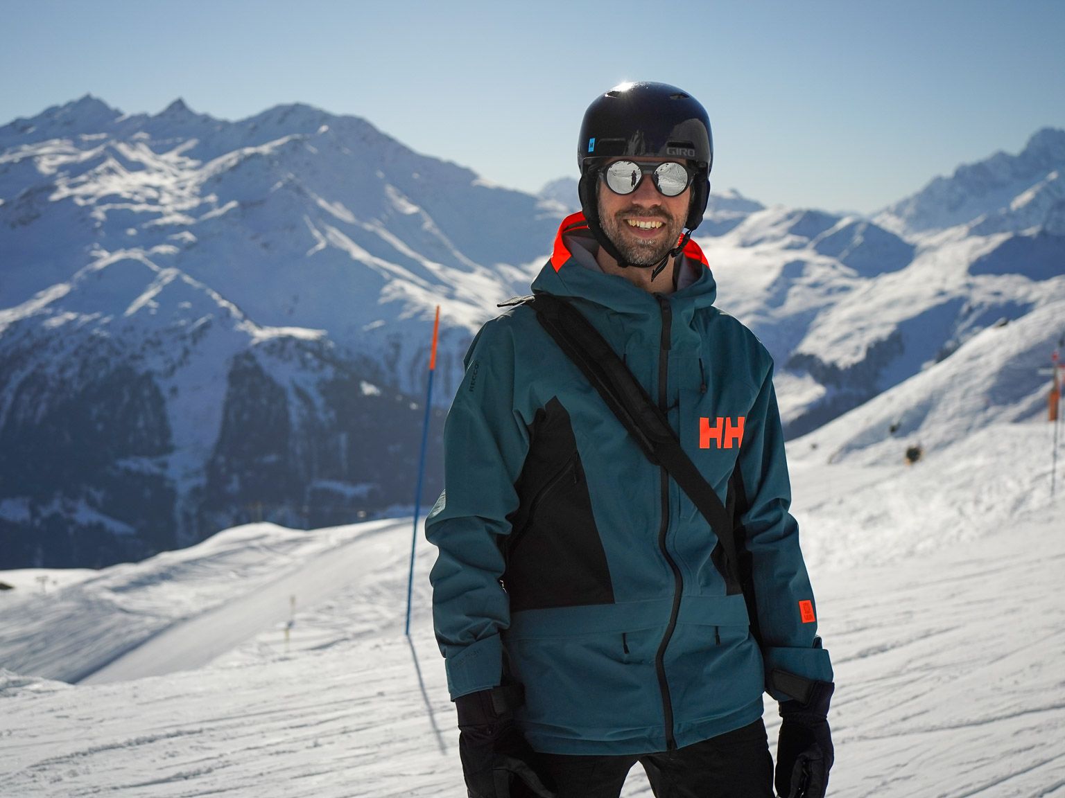 美品★ HELLY HANSEN × ARBN スキーウェア メンズS 旅行授業 Is it worth learning to ski in your 40s? I travelled to