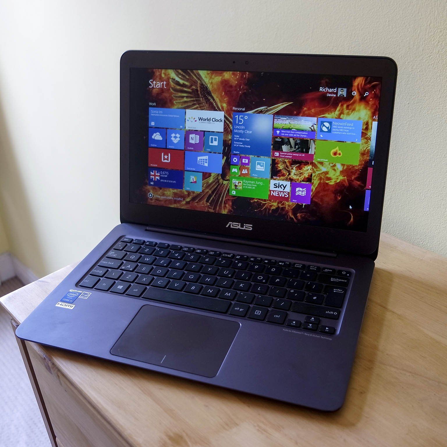 Windowsノート本体 ASUS ZenBook UX305FA-5Y71 8GB UX305FA-5Y71 ｜ASUS ZenBook UX305FA ( Win8.1 / 13.3inch
