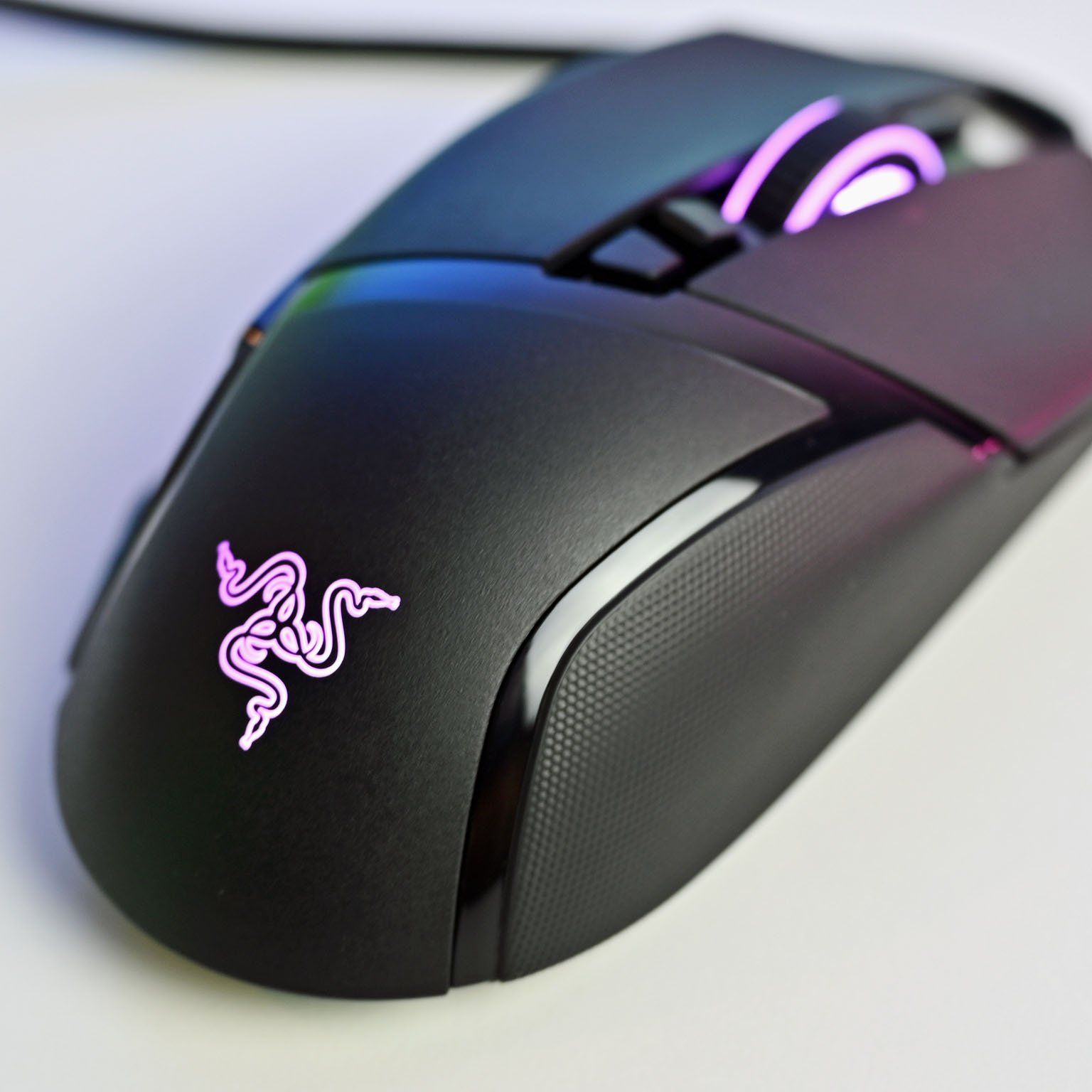 One of Razer's best gaming mice, the wired Basilisk V2, is down to