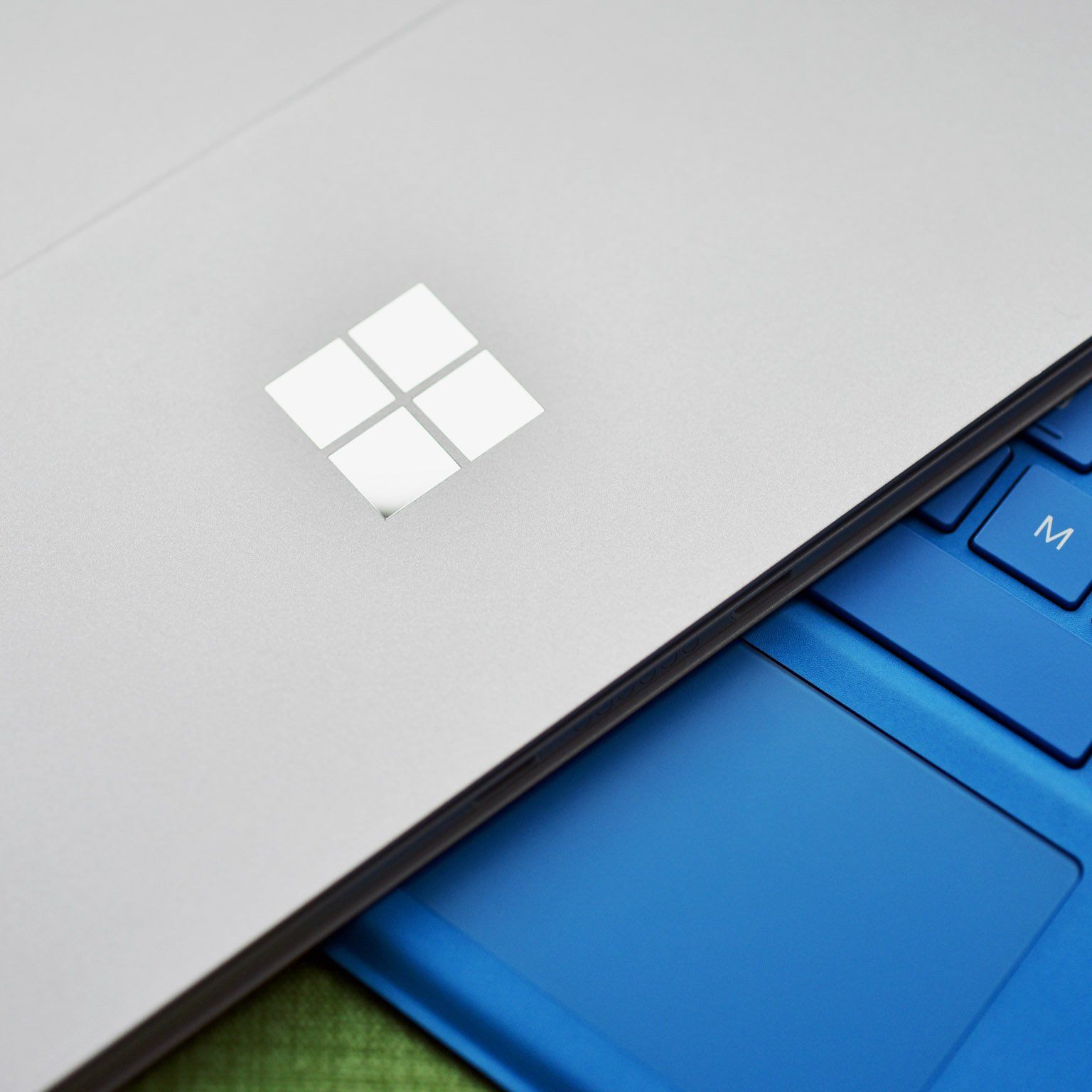 #210 CDF サーフェス Surface NIB DGb9z4JiGd4z5rS4x7djsL.jpg