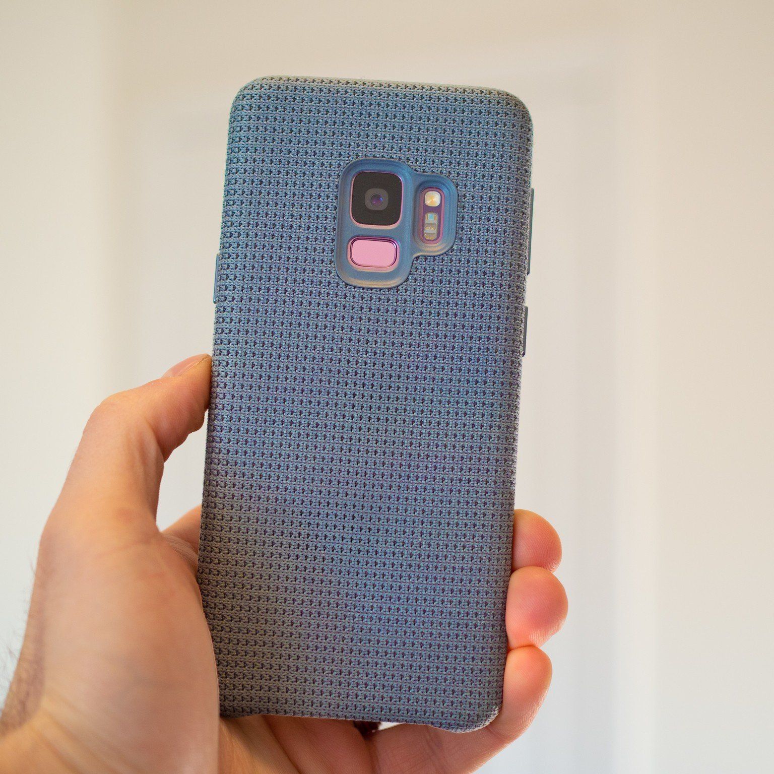 The Galaxy S9 and its Hyperknit case are a match made in